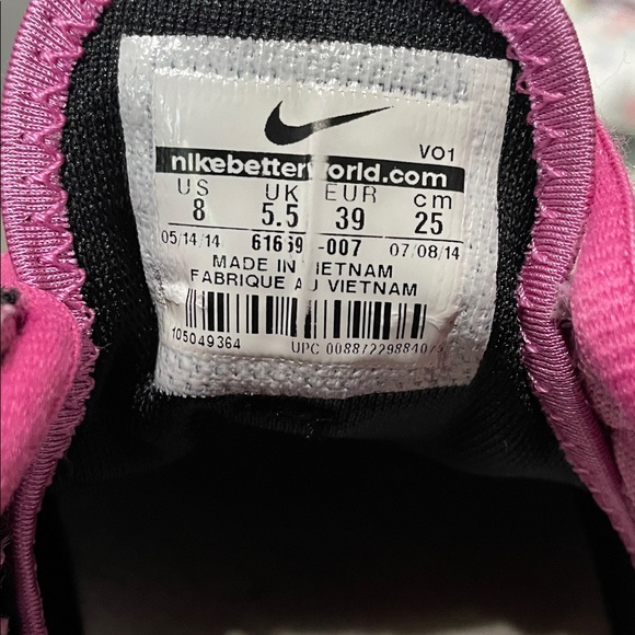 Nike Women's Training Fitsole Athletic Shoes - Picture 7 of 7